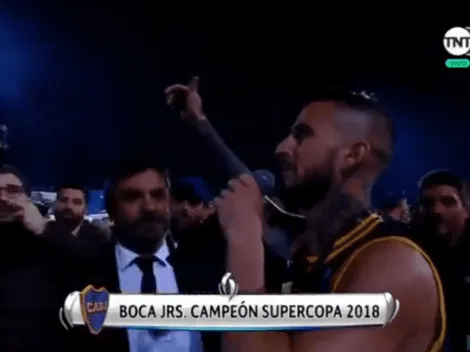 Benedetto agarró el micrófono y gritó: "Somos los más grandes, siempre"