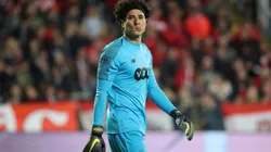 Standard Lieja le puso trabas a la libertad de Memo Ochoa