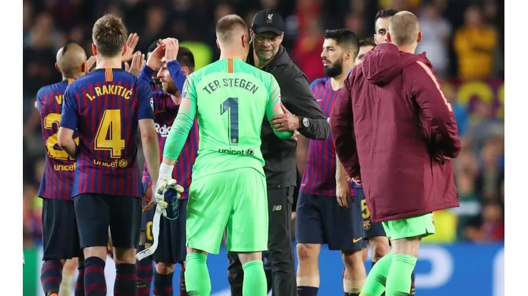 Durante el partido contra Liverpool, le entraron a robar a un jugador del Barcelona