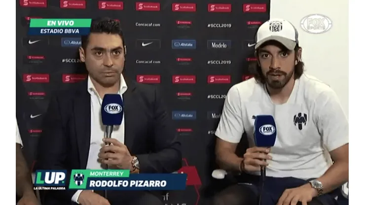 Foto de Pizarro, jugador de Chivas.