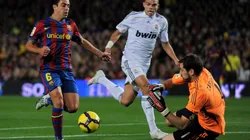 Foto de Iker Casillas enfrentando al Barcelona.