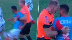 Pitana zamarreó al jugador de Arsenal.