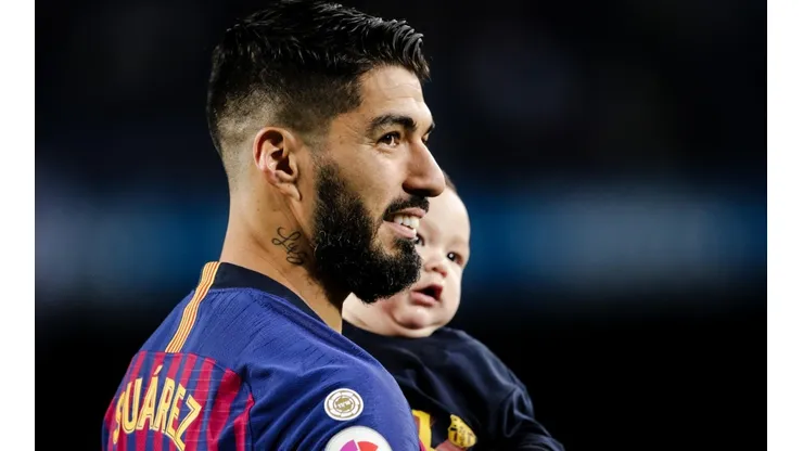 Fue meme viral el mordisco del hijo de Luis Suárez