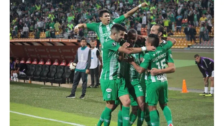 Atlético Nacional celebra la victoria frente al América de Cali.