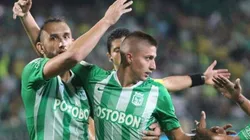Atlético Nacional celebra un gol de Hernán Barcos.