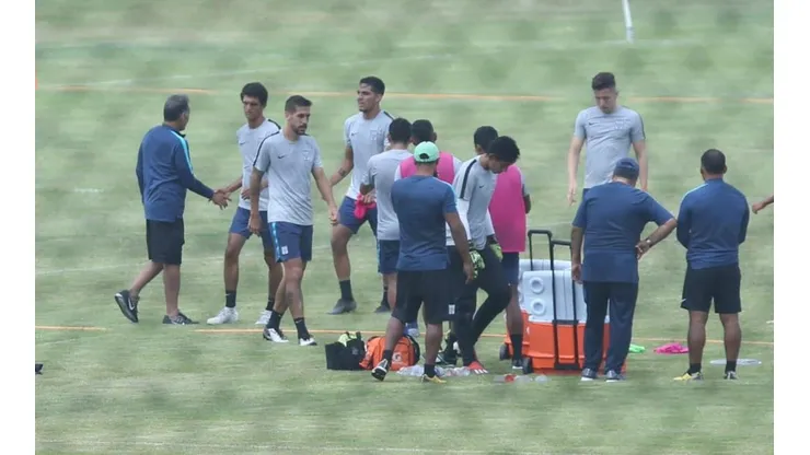 ¡Es oficial! Russo se despidió de los jugadores de Alianza Lima