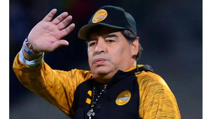 En Fox Sports, a las Chivas les presentaron formalmente a Maradona