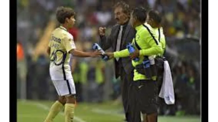La Volpe reveló lo qué pensó de Lainez la primera vez que lo vio