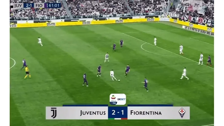 Cristiano Ronaldo intentó un cambio de frente y se mandó un blooper