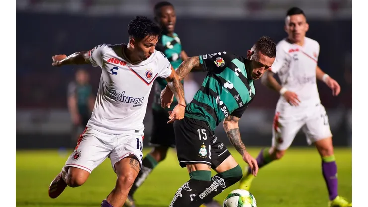 Veracruz va con todo al TAS por Hinostroza contra Santos