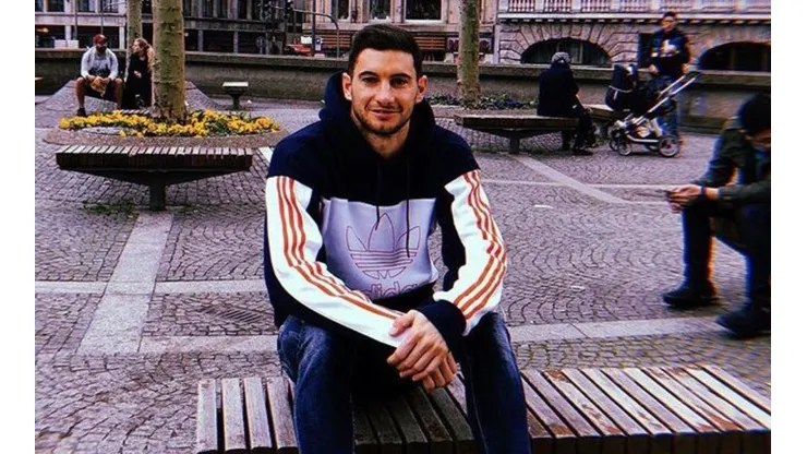 Alario subió una foto con toda la facha pero el Pity Martínez no lo perdonó y lo trolleó en los comentarios
