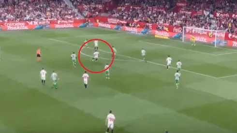 Mudo Vázquez tuvo tiempo, se perfiló y sacó un zurdazo imposible de atajar