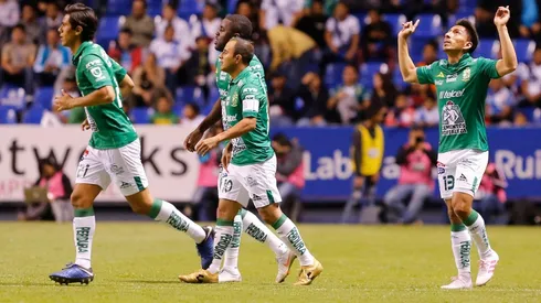 El León sigue soñando.