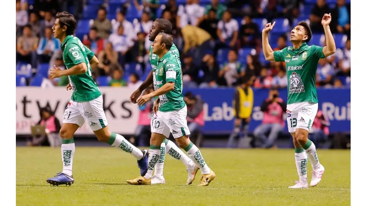 El León sigue soñando.