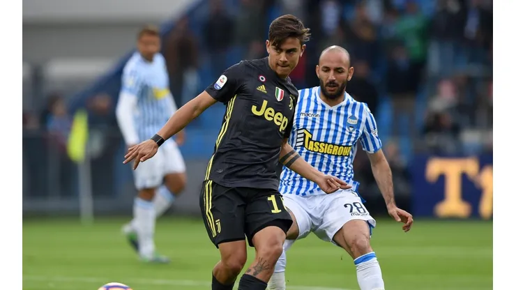 Paulo Dybala jugando para Juventus.