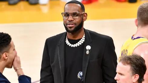 LeBron y otros Lakers se fueron de fiesta tras renuncia de Magic Johnson