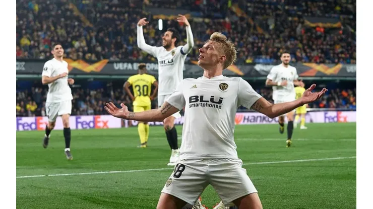 Gol de Wass y triunfo del Valencia.