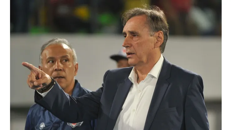DT de Jorge Wilstermann: "Boca no hubiera necesitado la supuesta mano que le echó el árbitro"