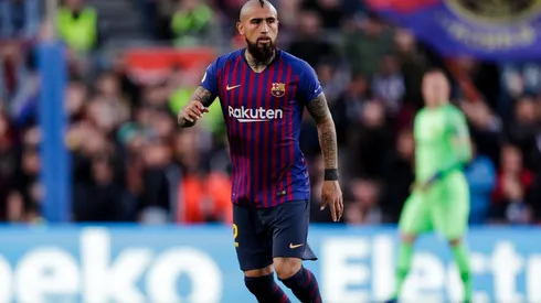 ¿Coincidencia o mensaje oculto? En medio de las especulaciones, Vidal posó con los colores de Boca