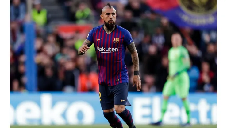 ¿Coincidencia o mensaje oculto? En medio de las especulaciones, Vidal posó con los colores de Boca