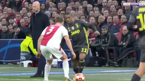 A lo Ronaldinho: el caño de Douglas Costa que volvió locos a todos