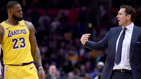 LeBron James finalmente dio su opinión acerca del entrenador Luke Walton