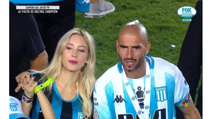 Mechi y Lisandro, juntos en la fiesta.