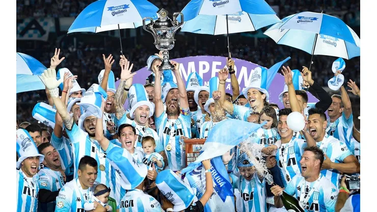 Pura felicidad en el plantel de Racing.