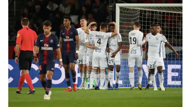 PSG empató y no pudo gritar campeón.