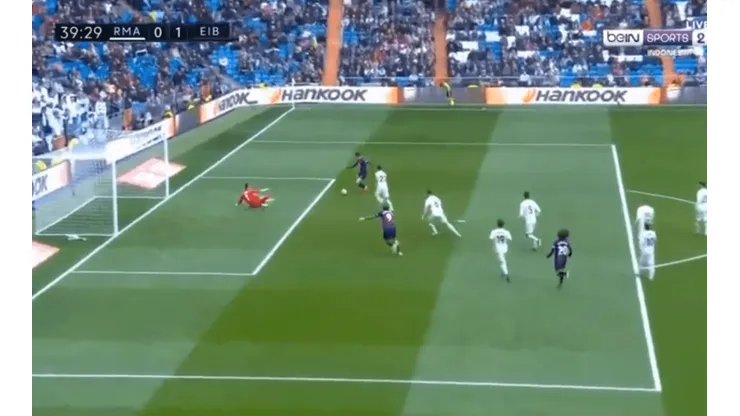 Cardona dejó tirado a Keylor Navas y silenció al Santiago Bernabéu