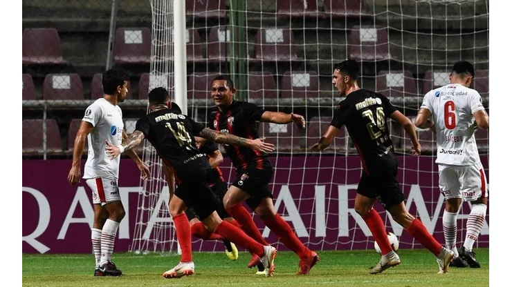 Deportivo Lara hundió aún más a Huracán y ganó su segundo partido en el día