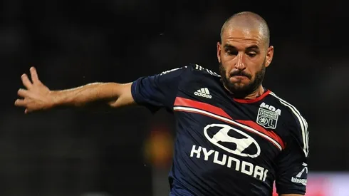 Lisandro López jugando en Lyon.