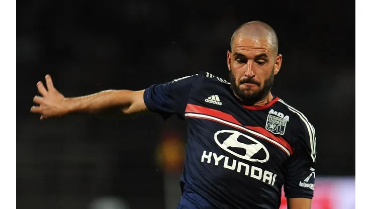 Lisandro López jugando en Lyon.