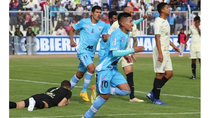 El futbolista que la está sacando de la estadio en la Liga 1