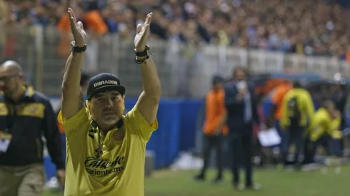 Desde la distancia, Maradona se sumó a los saludos y felicitó a Racing