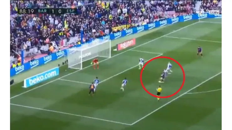 Apareció desde atrás y le pegó de primera: Messi definió el 2-0 del Barcelona