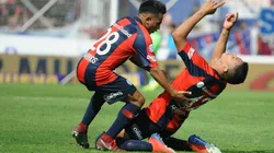 Herrera celebra el gol del empate. (Foto:Gimnasia)