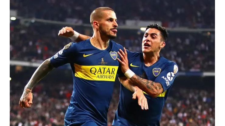 Pavón y Benedetto festejan el gol de éste último en el Bernabéu. (Getty)