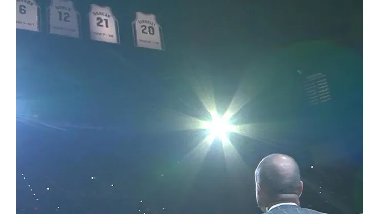 Histórico: El momento del retiro de la camiseta de Manu Ginóbili