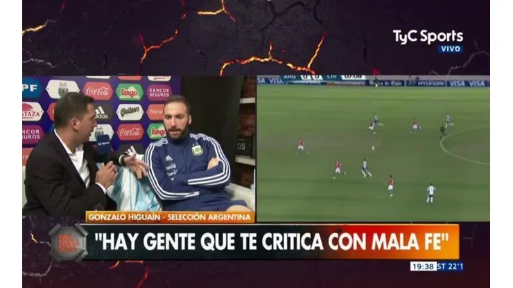 Arévalo se enteró de que Higuaín dejó la selección, tiró un tuit filosófico y la gente explotó