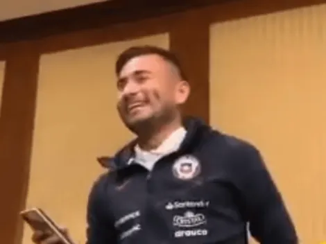 Jean Meneses trolleó a Nico Castillo y a todo América en la concentración de Chile