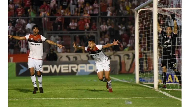 Newell's vs Villa Mitre