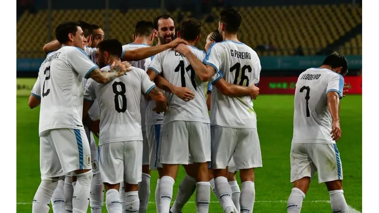 Uruguay ganó ante Uzbekistán y se metió en la China Cup.