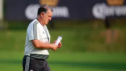 Martino quiere imponer sus condiciones en El Tri.