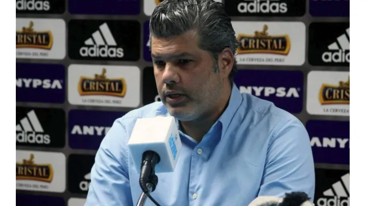 Una sorpresa: Sporting Cristal confirmó la salida de su presidente