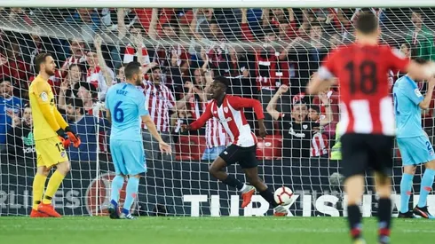 Williams festeja tras el error de Josema.