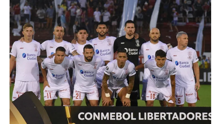 Emelec vs Huracán por la Copa Libertadores.