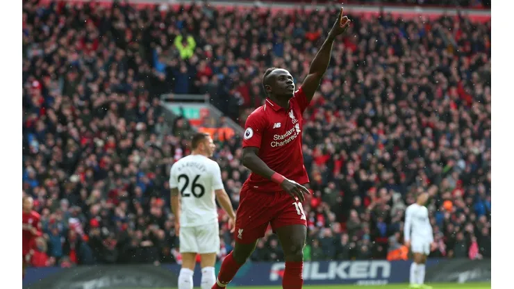 Liverpool se lo dio vuelta al Burnley y no da tregua al City
