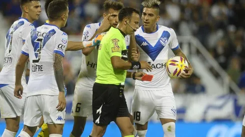Vélez vs Real Pilar