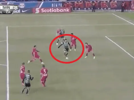 Una asistencia mágica de Correa hizo que Furch marque el segundo del Santos Laguna